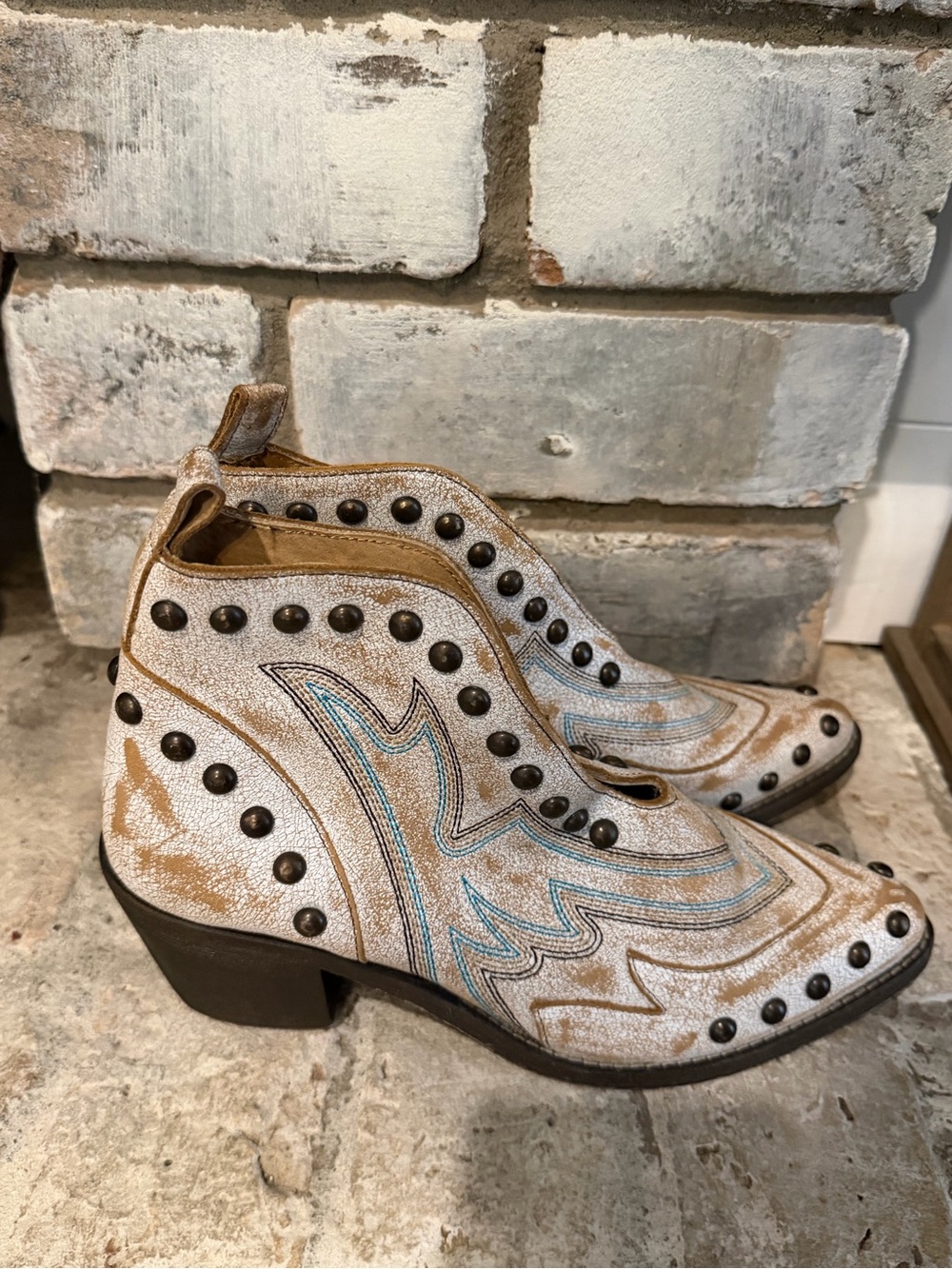 Circle G White and Tan Studded Western Ankle Boots with Blue Stitching
